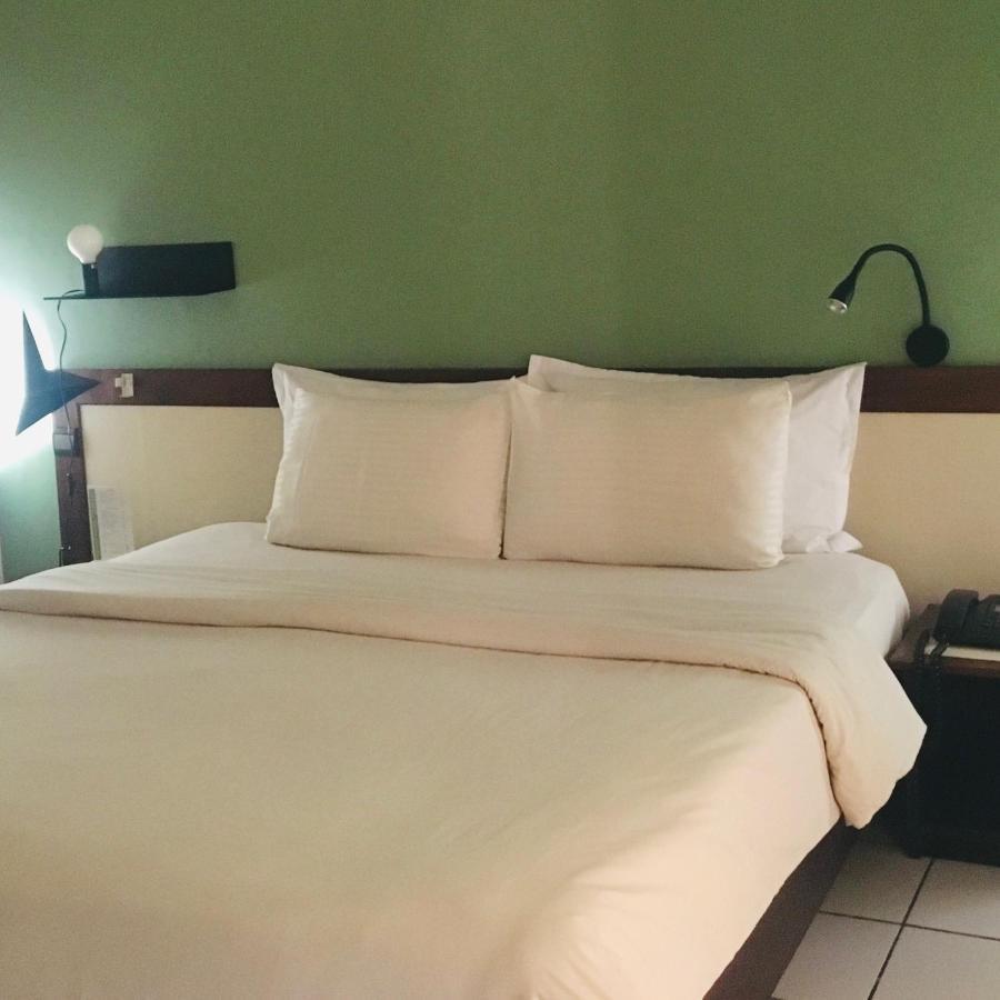 Ganalé Hôtel Dakar Extérieur photo