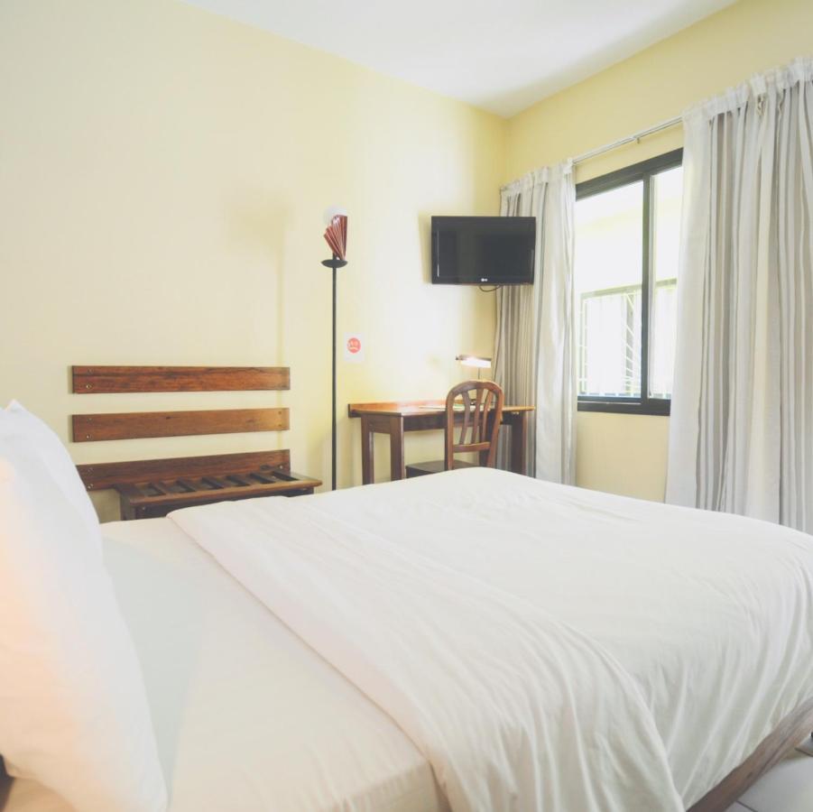 Ganalé Hôtel Dakar Extérieur photo